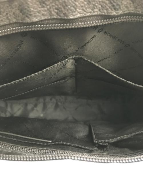 MICHAEL KORS（マイケル・コース）MICHAEL KORS (マイケルコース) ショルダーバッグ ブラックの古着・服飾アイテム