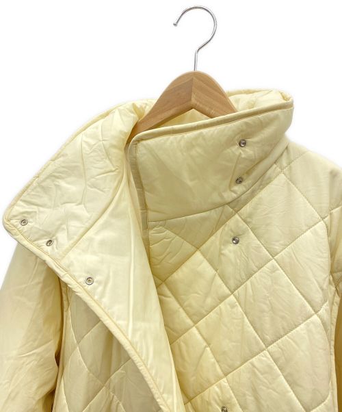 Adam et Rope（アダム エ ロペ）Adam et Rope (アダム エ ロペ) スタンドネックキルティングコート ベージュ サイズ:F 未使用品の古着・服飾アイテム