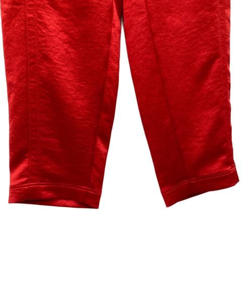 Adam et Rope（アダム エ ロペ）Adam et Rope (アダム エ ロペ) ウェーブサテンイージーパンツ レッド サイズ:Ｆ 未使用品の古着・服飾アイテム