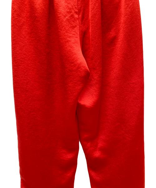 Adam et Rope（アダム エ ロペ）Adam et Rope (アダム エ ロペ) ウェーブサテンイージーパンツ レッド サイズ:Ｆ 未使用品の古着・服飾アイテム