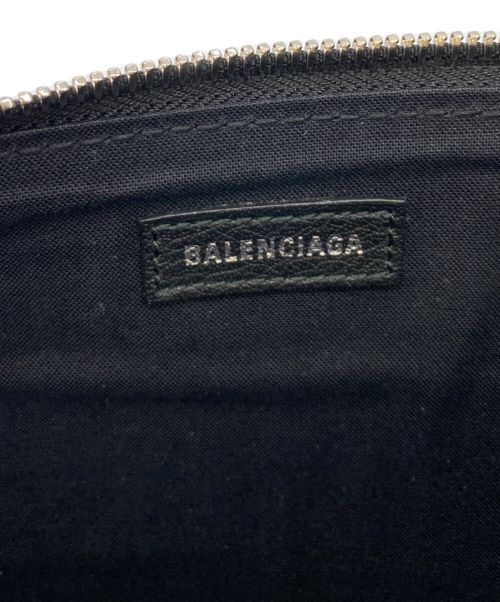 BALENCIAGA（バレンシアガ）BALENCIAGA (バレンシアガ) クラッチバッグ ブラック×ホワイトの古着・服飾アイテム