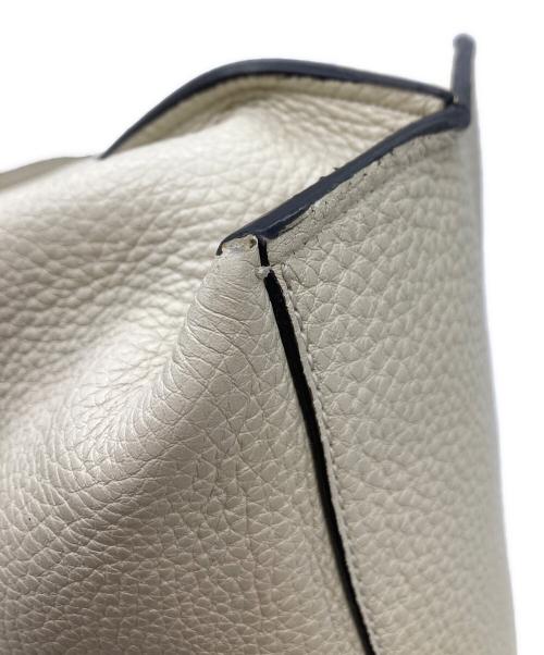 GUCCI（グッチ）GUCCI (グッチ) バンブーデイリーミディアムハンドバッグ アイボリーの古着・服飾アイテム