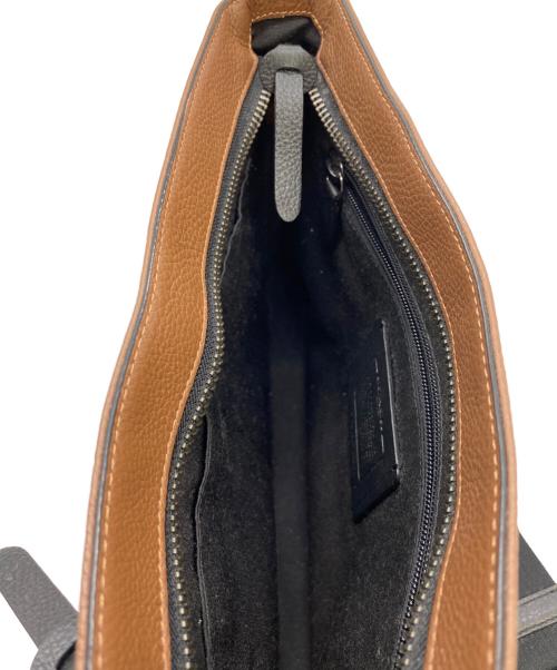 COACH（コーチ）COACH (コーチ) トンプソンクロスボディシグネチャー ショルダーバッグ ブラウンの古着・服飾アイテム