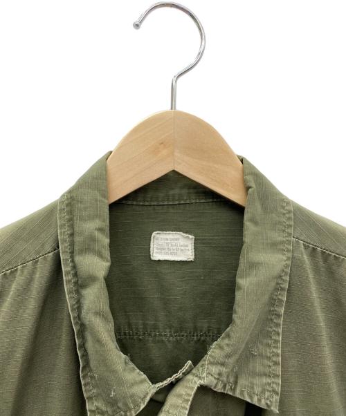 RICHARD WYNN ENTERPRISES INC.（リチャードウィンエンタープライズ）RICHARD WYNN ENTERPRISES INC. (リチャードウィンエンタープライズ) ジャングルファティーグジャケット グリーン サイズ:MEDIUM-SHORTの古着・服飾アイテム