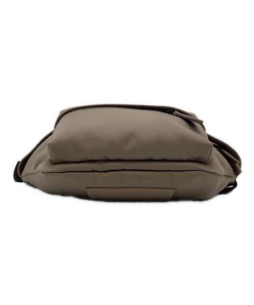 bonaventura（ボナベンチュラ）bonaventura (ボナベンチュラ) Luca Nylon Cross Body Bag ブラウンの古着・服飾アイテム