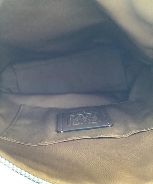 COACH（コーチ）COACH (コーチ) DISNEY (ディズニー) ミニ アビー ダッフル ダンボ ショルダーバッグ アイボリーの古着・服飾アイテム