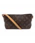 LOUIS VUITTON（ルイ ヴィトン）の古着「モノグラム トロター」