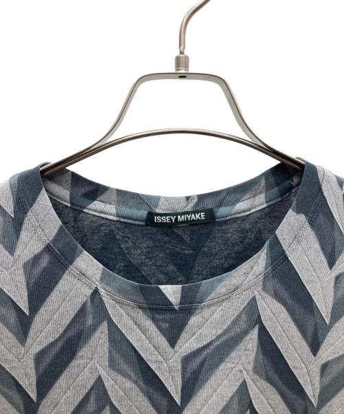 ISSEY MIYAKE（イッセイミヤケ）ISSEY MIYAKE (イッセイミヤケ) 半袖カットソー グレー×グリーン サイズ:XLの古着・服飾アイテム