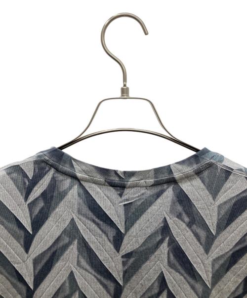 ISSEY MIYAKE（イッセイミヤケ）ISSEY MIYAKE (イッセイミヤケ) 半袖カットソー グレー×グリーン サイズ:XLの古着・服飾アイテム