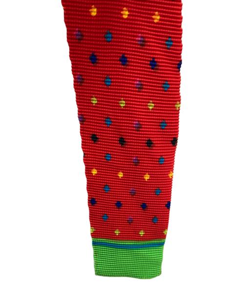 me ISSEY MIYAKE（ミーイッセイ ミヤケ）me ISSEY MIYAKE (ミーイッセイ ミヤケ) ワッフルプリーツカットソー レッド サイズ:FREEの古着・服飾アイテム