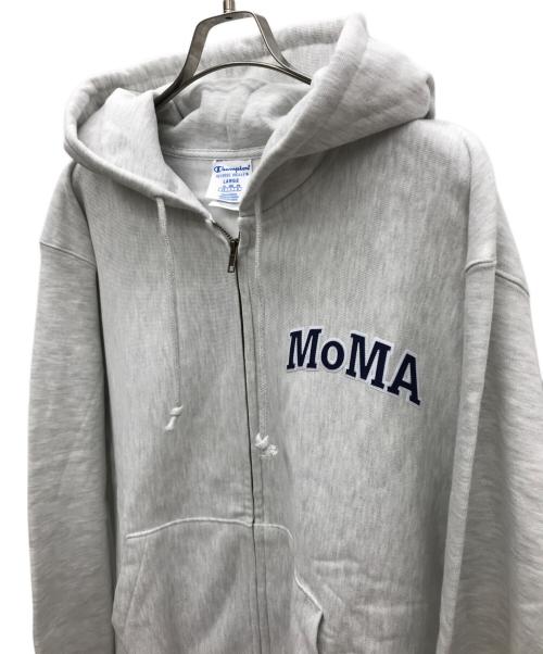 Champion REVERSE WEAVE（チャンピオン リバース ウィーブ）Champion REVERSE WEAVE (チャンピオン リバース ウィーブ) MoMA (モマ) ジップパーカー グレー サイズ:LARGEの古着・服飾アイテム