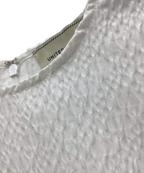 UNITED ARROWS（ユナイテッドアローズ）UNITED ARROWS (ユナイテッドアローズ) AIRY ジャカード 5SL ペプラム ブラウス ホワイト サイズ:38の古着・服飾アイテム