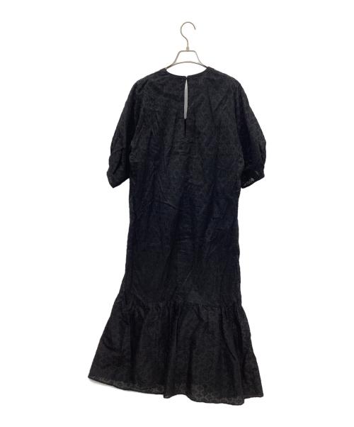 mala KALANCHOE（マーラ カランコエ）mala KALANCHOE (マーラ カランコエ) シアー ジャカード Vネック ワンピース ブラック サイズ:不明の古着・服飾アイテム