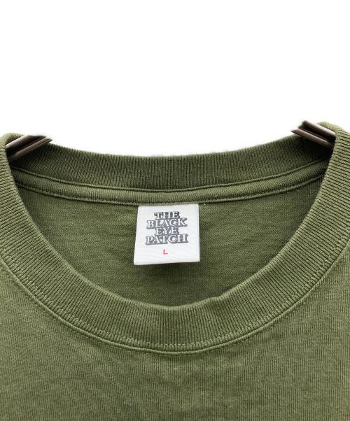 THE BLACK EYE PATCH（ブラックアイパッチ）THE BLACK EYE PATCH (ブラックアイパッチ) 半袖Tシャツ オリーブ サイズ:Lの古着・服飾アイテム