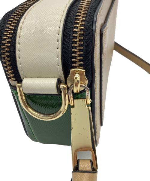 MARC JACOBS（マークジェイコブズ）MARC JACOBS (マークジェイコブス) スナップショット ホワイト×グリーン×ブラウンの古着・服飾アイテム