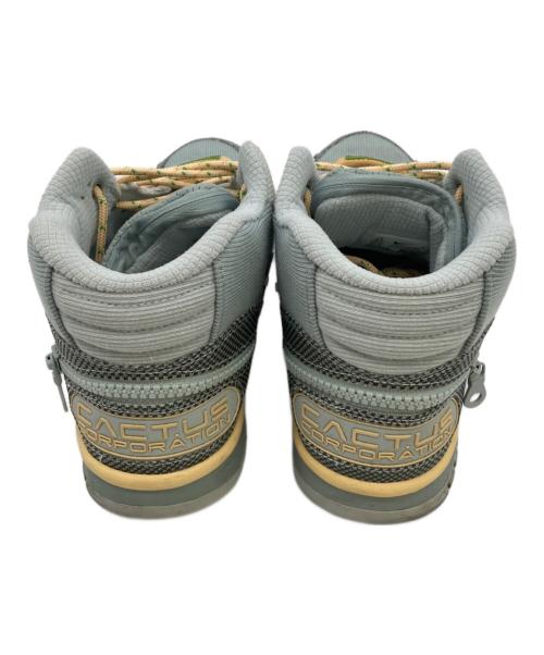 NIKE（ナイキ）NIKE Travis Scott Air Trainer 1 SP Grey Haze and Dusty Sage（エアトレーナー1 SP グレーヘイズ アンド ダスティセージ） ブルー×アイボリー サイズ:US8.5の古着・服飾アイテム