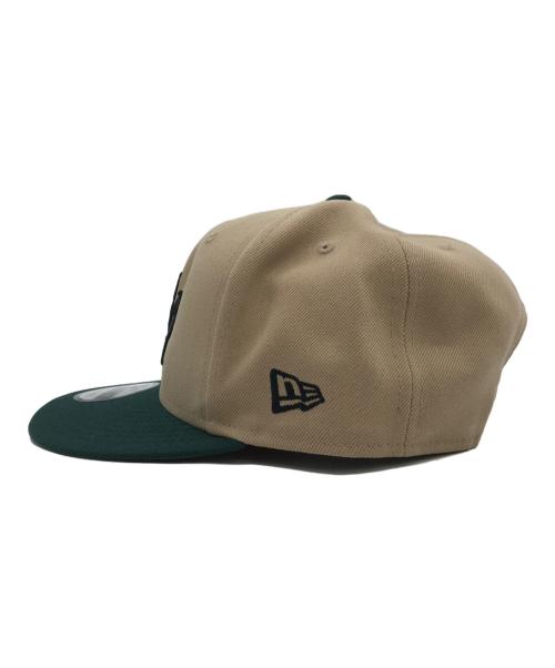 New Era（ニューエラ）New Era (ニューエラ) ATOMS (アトムズ) ロゴキャップ ブラウン×グリーン サイズ:MEDIUM/LARGE 未使用品の古着・服飾アイテム