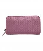 BOTTEGA VENETAボッテガベネタ）の古着「イントレチャートラウンドファスナー財布」｜パープル