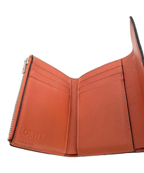 LOEWE（ロエベ）LOEWE (ロエベ) スモールバーティカルウォレット ベージュの古着・服飾アイテム