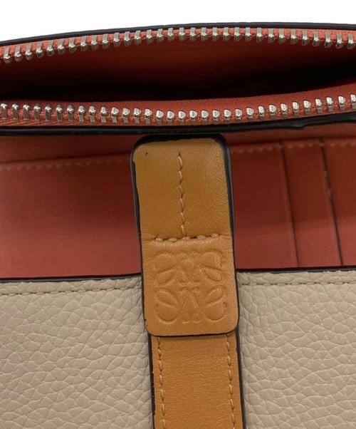 LOEWE（ロエベ）LOEWE (ロエベ) スモールバーティカルウォレット ベージュの古着・服飾アイテム