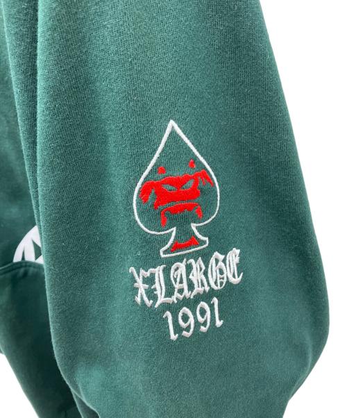 X-LARGE（エクストララージ）X-LARGE (エクストララージ)  オールドイングリッシュロゴ ジップフーデッドスウェットシャツ グリーン サイズ:XLの古着・服飾アイテム