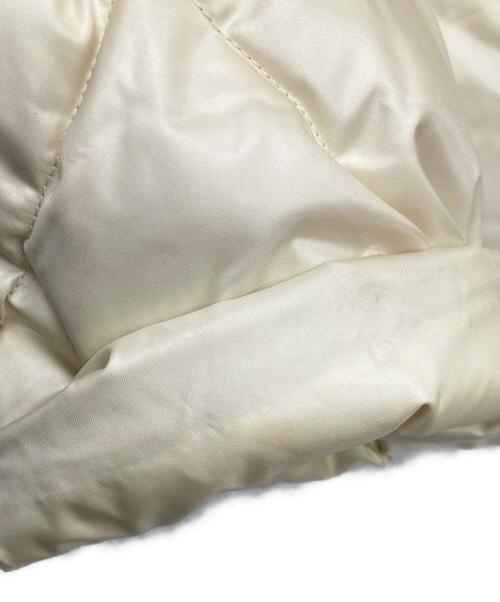 BURBERRY LONDON（バーバリーロンドン）BURBERRY LONDON (バーバリーロンドン) ダウンコート ホワイト サイズ:38の古着・服飾アイテム