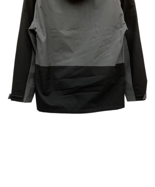 COLE HAAN（コールハーン）COLE HAAN (コールハーン) ゼログランド カラーブロック パーカ ブラック×グレー サイズ:Sの古着・服飾アイテム