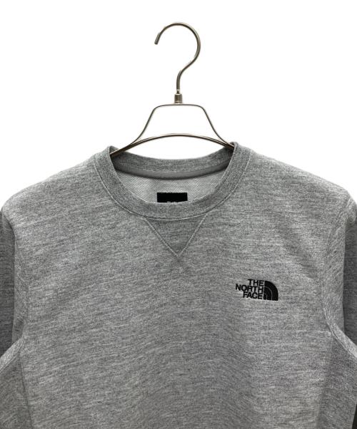 THE NORTH FACE（ザ ノース フェイス）THE NORTH FACE (ザ ノース フェイス) スクエアロゴクルーネックスウェット グレー サイズ:Mの古着・服飾アイテム