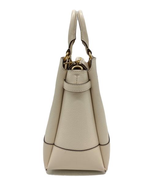 MICHAEL KORS（マイケル・コース）MICHAEL KORS (マイケル・コース) REED センタージップ ベルテッド サッチェル スモール ホワイトの古着・服飾アイテム