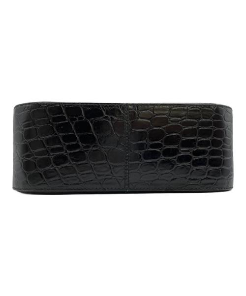 Salvatore Ferragamo（サルヴァトーレ フェラガモ）Salvatore Ferragamo (サルヴァトーレ フェラガモ) クロコ型押しハンドバッグ ブラックの古着・服飾アイテム