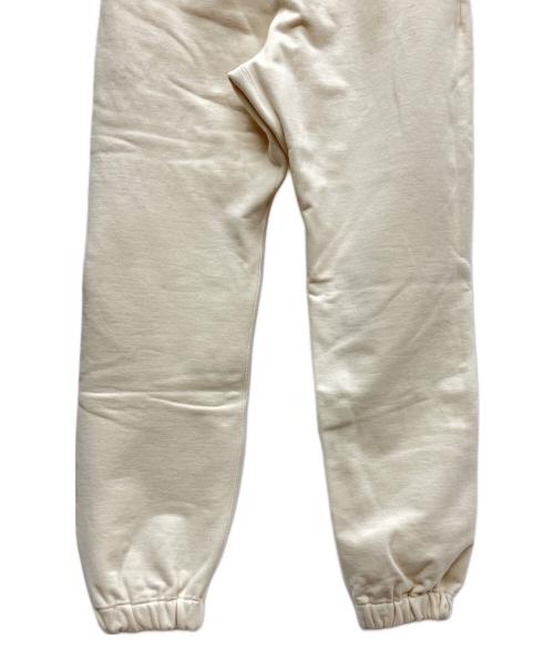 KAPTAIN SUNSHINE（キャプテンサンシャイン）KAPTAIN SUNSHINE (キャプテンサンシャイン) ロゴ刺繍スウェットパンツ ベージュ サイズ:SIZE 34の古着・服飾アイテム