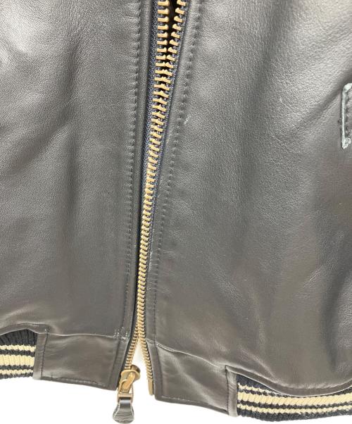 AVIREX（アヴィレックス）AVIREX (アヴィレックス) アメリカンクラシック スタジャン ブラック サイズ:Mの古着・服飾アイテム