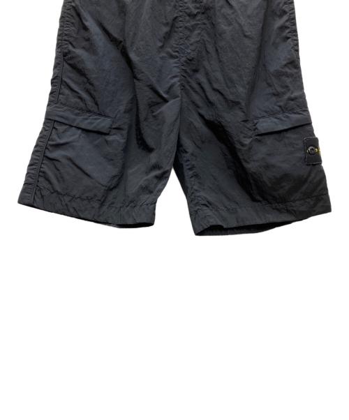STONE ISLAND（ストーンアイランド）STONE ISLAND (ストーンアイランド) ナイロンハーフパンツ ブラック サイズ:SIZE 71cm (W28)の古着・服飾アイテム