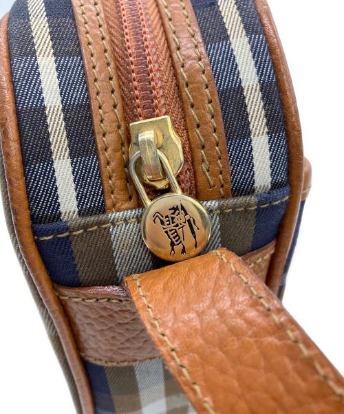 Burberry's（バーバリー）Burberry's (バーバリー) ノバチェック ショルダーバッグ パープルの古着・服飾アイテム