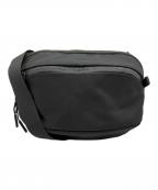 AERエアー）の古着「スリングバッグ Day Sling3 Max」｜ブラック