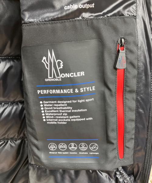 MONCLER GRENOBLE（モンクレール グルノーブル）MONCLER GRENOBLE (モンクレール グルノーブル) ダウンジャケット ブラック サイズ:2の古着・服飾アイテム