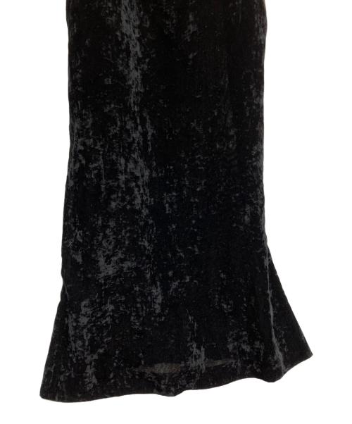 icB（アイシービー）icB (アイシービー) ベロアキャミソールワンピース ブラック サイズ:6 未使用品の古着・服飾アイテム