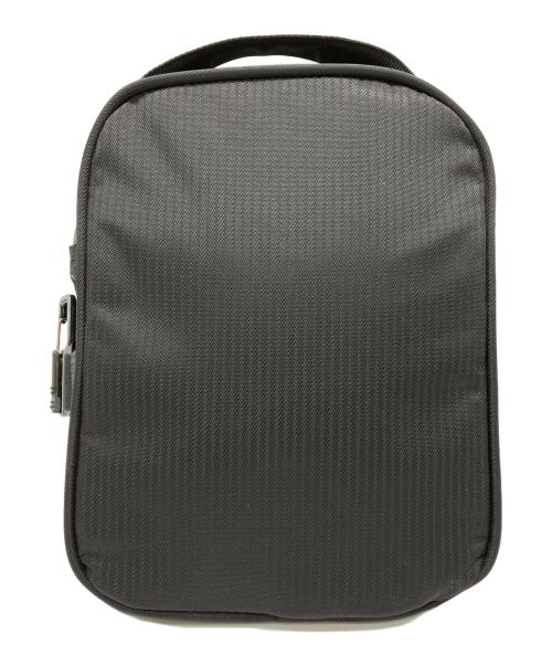 pacsafe（パックセーフ）pacsafe (パックセーフ) ECONYL ショルダーバッグ ブラックの古着・服飾アイテム