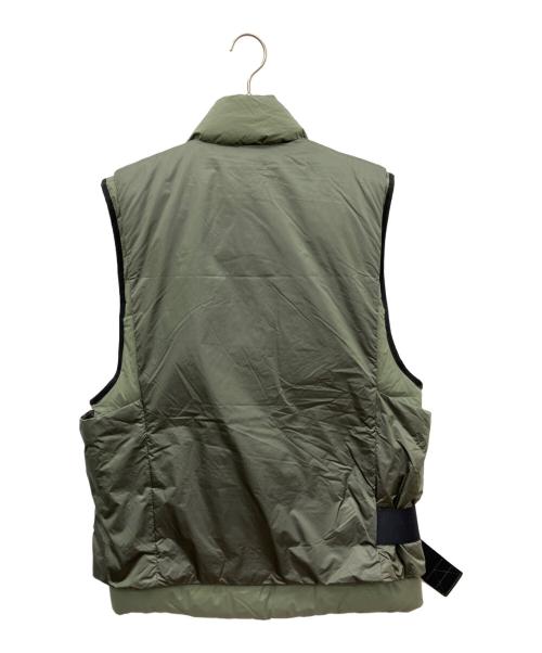 adidas（アディダス）adidas (アディダス) ダウンベスト オリーブ サイズ:SIZE Oの古着・服飾アイテム