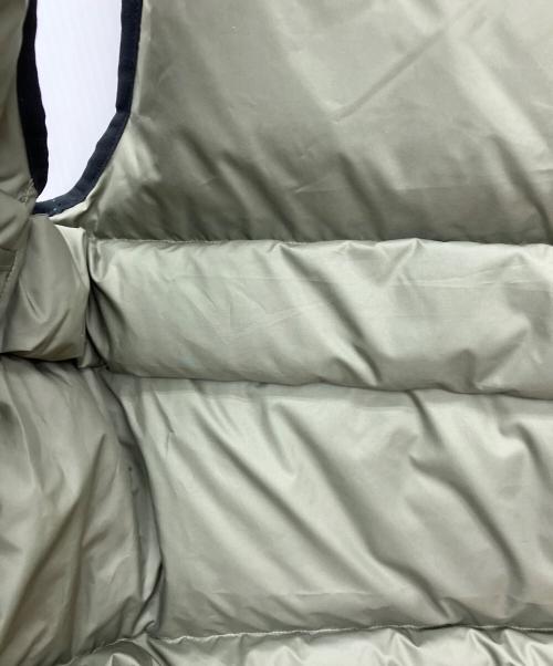 adidas（アディダス）adidas (アディダス) ダウンベスト オリーブ サイズ:SIZE Oの古着・服飾アイテム