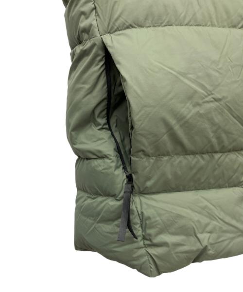 adidas（アディダス）adidas (アディダス) ダウンベスト オリーブ サイズ:SIZE Oの古着・服飾アイテム