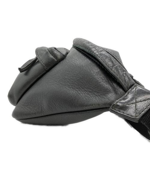 BALENCIAGA（バレンシアガ）BALENCIAGA (バレンシアガ) EVERYDAY BELTPACK SMOOTH CARF LOGO ブラックの古着・服飾アイテム