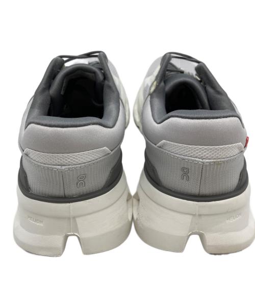 on（オン）on (オン) Cloudrunner 2 グレー サイズ:25の古着・服飾アイテム