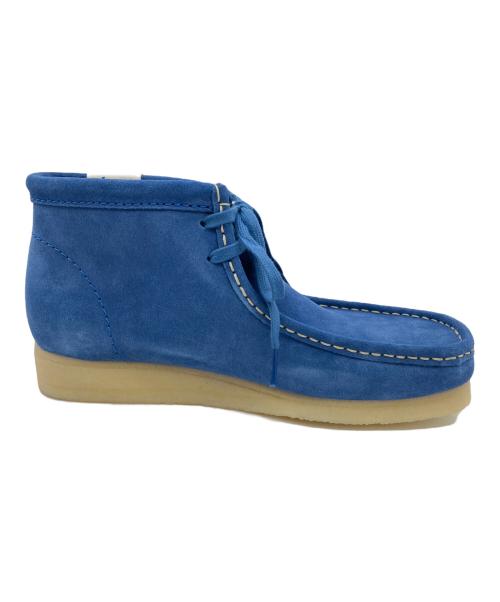 CLARKS（クラークス）CLARKS (クラークス) Manhattan Records (マンハッタンレコード) ATMOS (アトモス) Blue Suede ワラビーシューズ ブルー サイズ:26.5cm 未使用品の古着・服飾アイテム