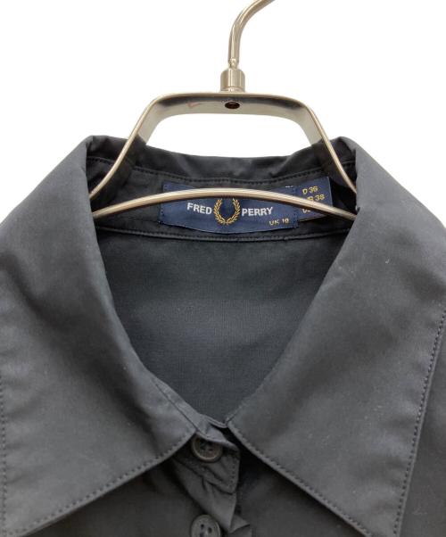 FRED PERRY（フレッドペリー）FRED PERRY (フレッドペリー) ノースリーブ・キャミソールワンピース ブラック サイズ:UK 38の古着・服飾アイテム