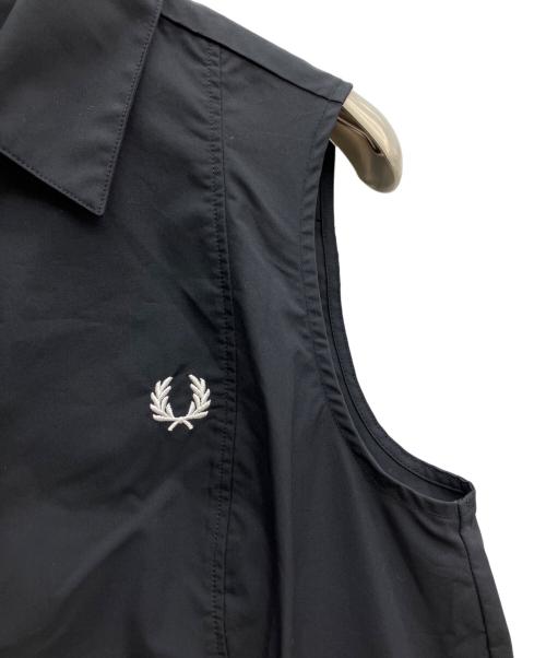 FRED PERRY（フレッドペリー）FRED PERRY (フレッドペリー) ノースリーブ・キャミソールワンピース ブラック サイズ:UK 38の古着・服飾アイテム
