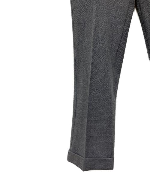 NEWYORKER（ニューヨーカー）NEWYORKER (ニューヨーカー) ウールサッカーノータックパンツ グレー サイズ:M 未使用品の古着・服飾アイテム