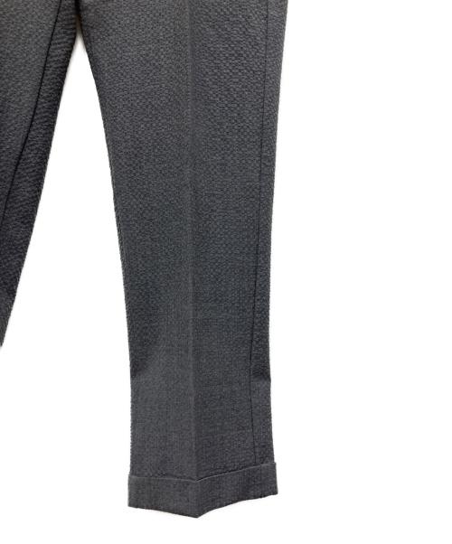 NEWYORKER（ニューヨーカー）NEWYORKER (ニューヨーカー) ウールサッカーノータックパンツ グレー サイズ:M 未使用品の古着・服飾アイテム