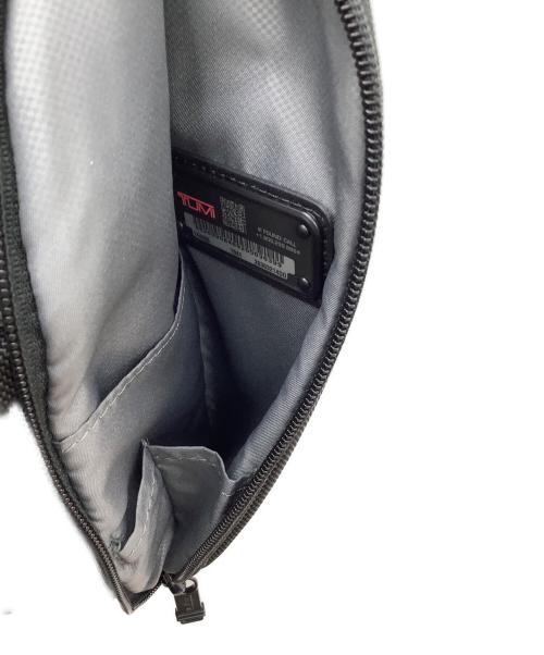 TUMI（トゥミ）TUMI (トゥミ) ラージスリングボディバッグ ブラックの古着・服飾アイテム