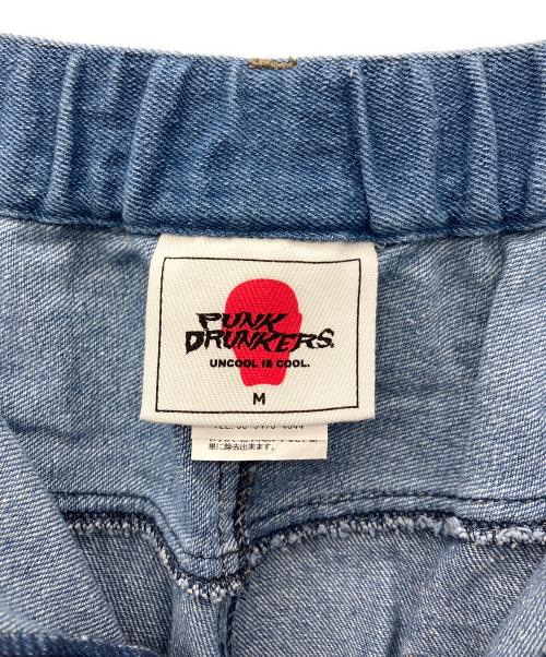 PUNK DRUNKERS（パンクドランカーズ）PUNK DRUNKERS (パンクドランカーズ) デニムパンツ インディゴ サイズ:SIZE M 未使用品の古着・服飾アイテム